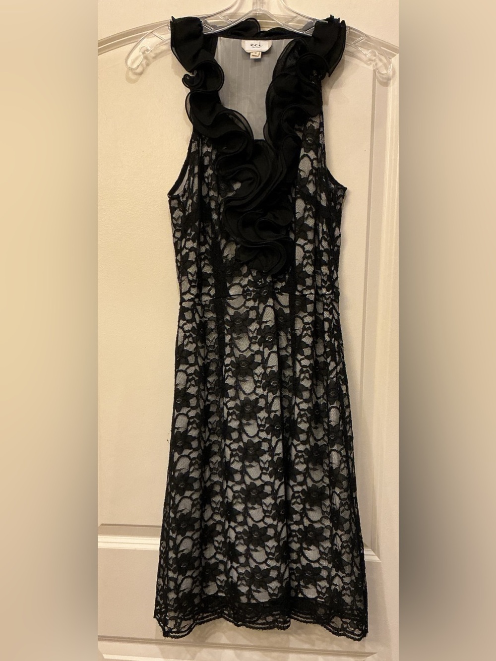ECI NY Black Lace Midi Dress Gold Metallic Pinstripe Lining Ruffle Collar SZ 6